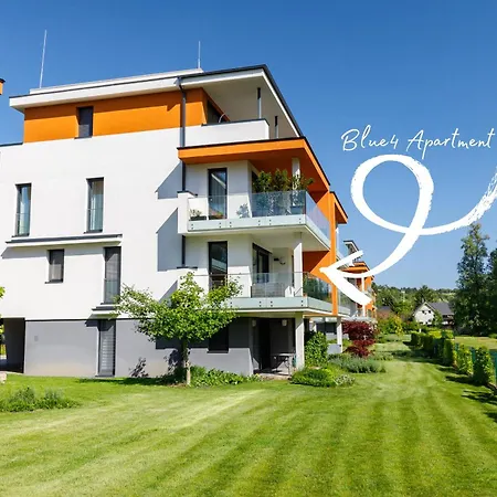 Blue4 アパート *